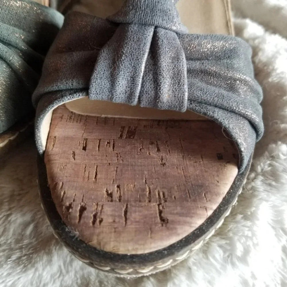 Donald J Pliner Metal Wedge Sandals Slingback  9.5 - Picture 5 of 10